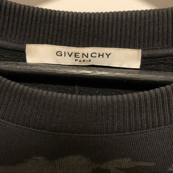 Givenchy sweater - Picture 7 of 8